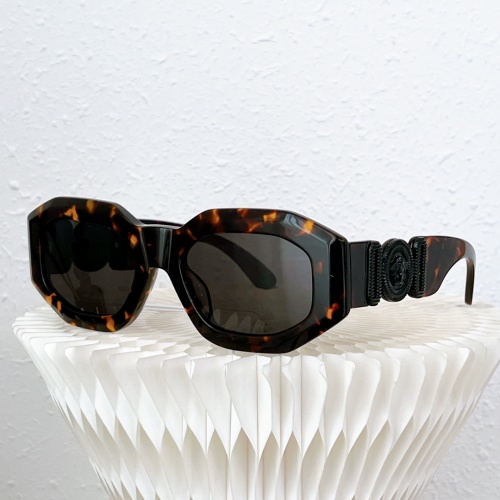 Cheap Versace AAA Quality Sunglasses #993666 Replica Wholesale [$52.00 USD] [ITEM#993666] on Replica Versace AAA Quality Sunglasses