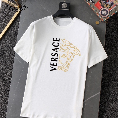 Cheap Versace T-Shirts Short Sleeved For Unisex #994773 Replica Wholesale [$25.00 USD] [ITEM#994773] on Replica Versace T-Shirts