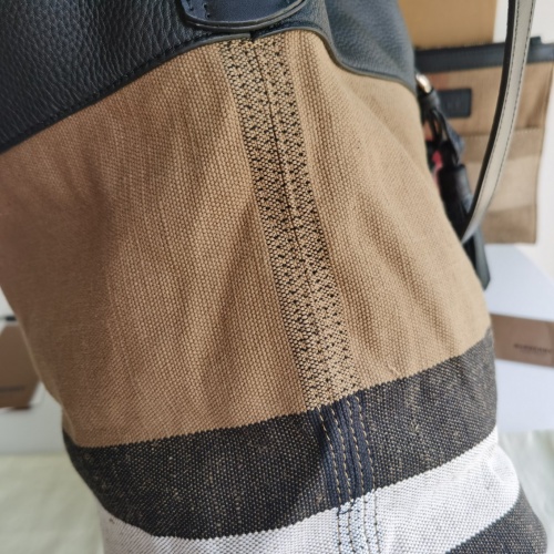 Cheap Burberry AAA Quality Messenger Bags For Women #994982 Replica Wholesale [$205.00 USD] [ITEM#994982] on Replica Burberry AAA Messenger Bags