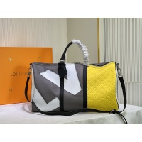 Louis Vuitton Travel Bags #985333