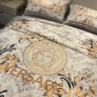 Cheap Versace Bedding #987911 Replica Wholesale [$72.00 USD] [ITEM#987911] on Replica Versace Bedding