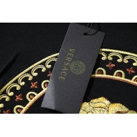 Cheap Versace T-Shirts Short Sleeved For Men #991530 Replica Wholesale [$34.00 USD] [ITEM#991530] on Replica Versace T-Shirts