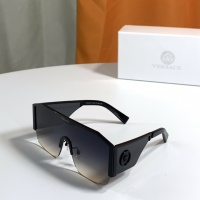Versace AAA Quality Sunglasses #993658