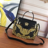 Cheap Versace AAA Quality Messenger Bags For Women #994994 Replica Wholesale [$172.00 USD] [ITEM#994994] on Replica Versace AAA Quality Messenger Bags