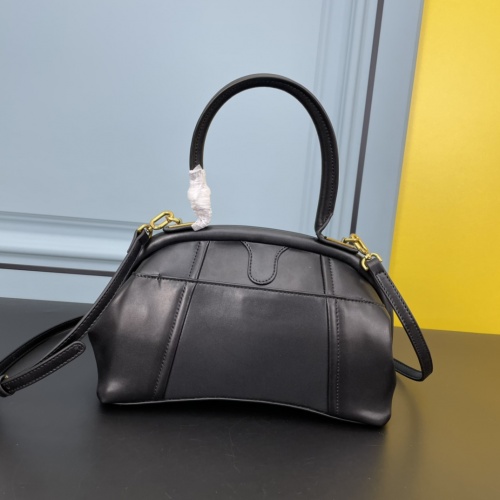 Cheap Balenciaga AAA Quality Messenger Bags For Women #1001757 Replica Wholesale [$108.00 USD] [ITEM#1001757] on Replica Balenciaga AAA Quality Messenger Bags