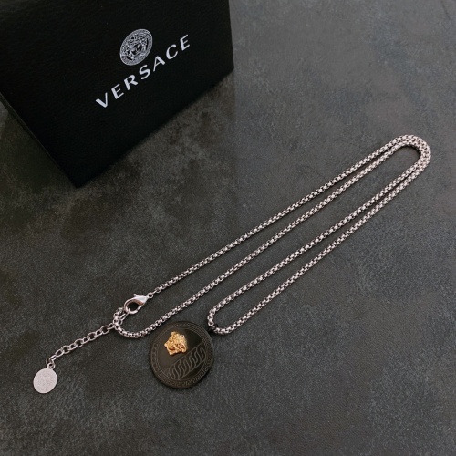 Cheap Versace Necklace #1003957 Replica Wholesale [$40.00 USD] [ITEM#1003957] on Replica Versace Necklaces