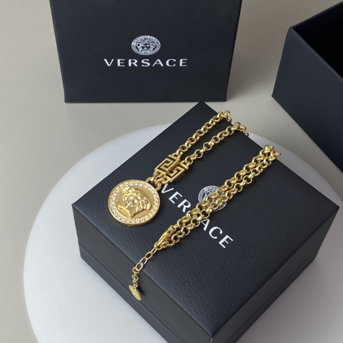 Cheap Versace Necklace #1003988 Replica Wholesale [$38.00 USD] [ITEM#1003988] on Replica Versace Necklaces
