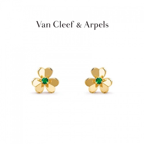 Cheap Van Cleef &amp; Arpels Earrings For Women #1004265 Replica Wholesale [$40.00 USD] [ITEM#1004265] on Replica Van Cleef &amp; Arpels Earrings
