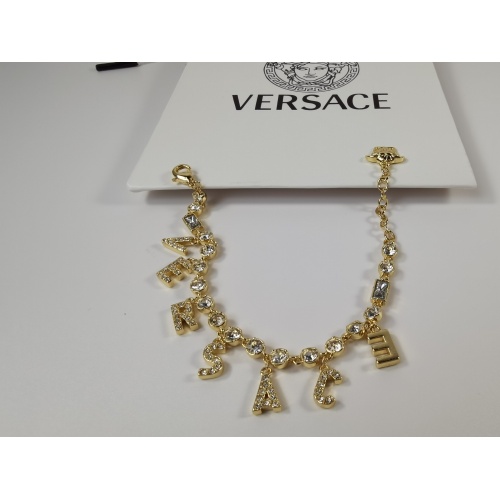 Cheap Versace Bracelet #1004325 Replica Wholesale [$36.00 USD] [ITEM#1004325] on Replica Versace Bracelets