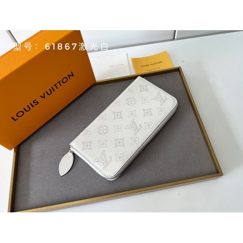 Cheap Louis Vuitton AAA Quality Wallets #1005221 Replica Wholesale [$45.00 USD] [ITEM#1005221] on Replica Louis Vuitton AAA+ Quality Wallets