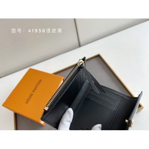 Cheap Louis Vuitton LV Wallets #1005234 Replica Wholesale [$42.00 USD] [ITEM#1005234] on Replica Louis Vuitton LV Wallets