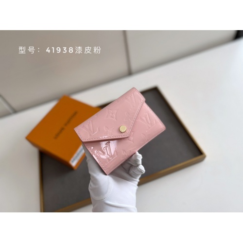 Cheap Louis Vuitton LV Wallets #1005235 Replica Wholesale [$42.00 USD] [ITEM#1005235] on Replica Louis Vuitton LV Wallets