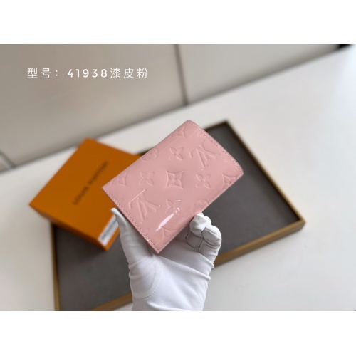 Cheap Louis Vuitton LV Wallets #1005235 Replica Wholesale [$42.00 USD] [ITEM#1005235] on Replica Louis Vuitton LV Wallets