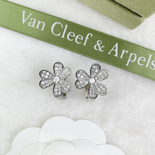 Cheap Van Cleef &amp; Arpels Earrings For Women #1006067 Replica Wholesale [$36.00 USD] [ITEM#1006067] on Replica Van Cleef &amp; Arpels Earrings