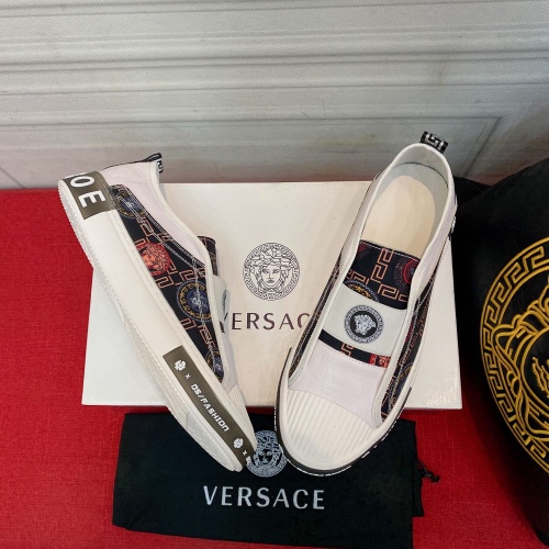 Cheap Versace Casual Shoes For Men #1006318 Replica Wholesale [$72.00 USD] [ITEM#1006318] on Replica Versace Casual Shoes