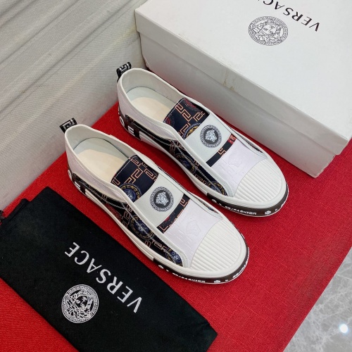 Cheap Versace Casual Shoes For Men #1006318 Replica Wholesale [$72.00 USD] [ITEM#1006318] on Replica Versace Casual Shoes