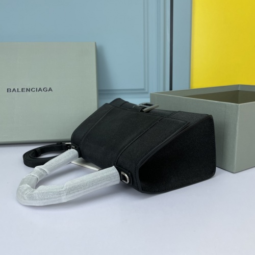 Cheap Balenciaga AAA Quality Messenger Bags For Women #997558 Replica Wholesale [$172.00 USD] [ITEM#997558] on Replica Balenciaga AAA Quality Messenger Bags