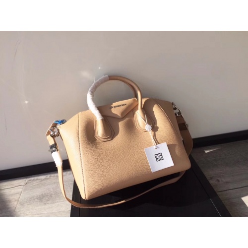 Givenchy AAA Quality Handbags For Women #997650