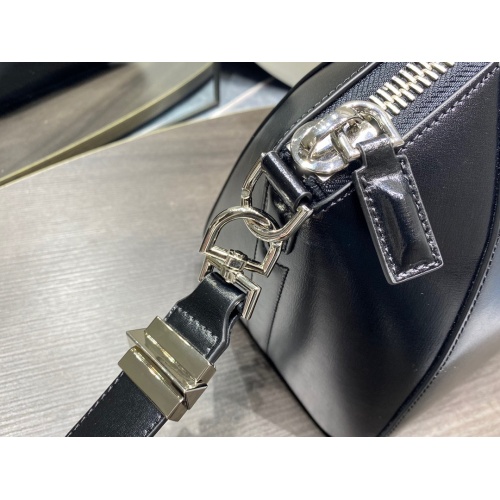 Cheap Givenchy AAA Quality Handbags For Women #997682 Replica Wholesale [$225.00 USD] [ITEM#997682] on Replica Givenchy AAA Quality Handbags