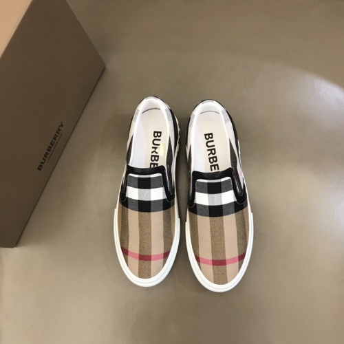 Cheap Burberry Casual Shoes For Men #997777 Replica Wholesale [$72.00 USD] [ITEM#997777] on Replica Burberry Casual Shoes