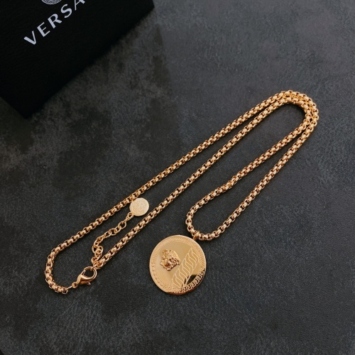 Cheap Versace Necklace #999453 Replica Wholesale [$40.00 USD] [ITEM#999453] on Replica Versace Necklaces