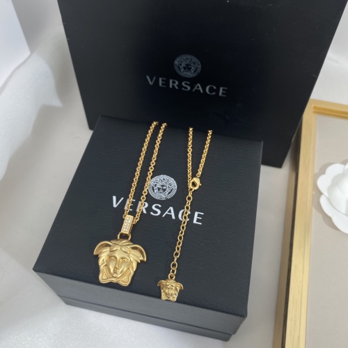 Cheap Versace Necklace #999597 Replica Wholesale [$32.00 USD] [ITEM#999597] on Replica Versace Necklaces