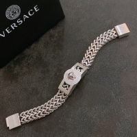 Cheap Versace Bracelet #1003840 Replica Wholesale [$52.00 USD] [ITEM#1003840] on Replica Versace Bracelets