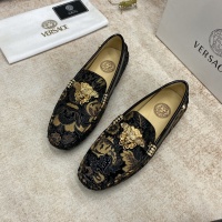 Versace Leather Shoes For Men #995811