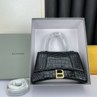 Balenciaga AAA Quality Messenger Bags For Women #997547