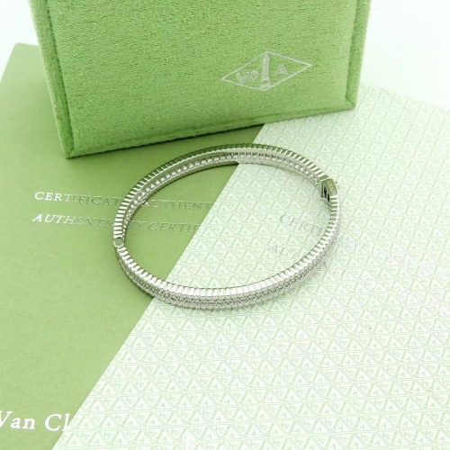Cheap Van Cleef &amp; Arpels Bracelet For Women #1006732 Replica Wholesale [$36.00 USD] [ITEM#1006732] on Replica Van Cleef &amp; Arpels Bracelets