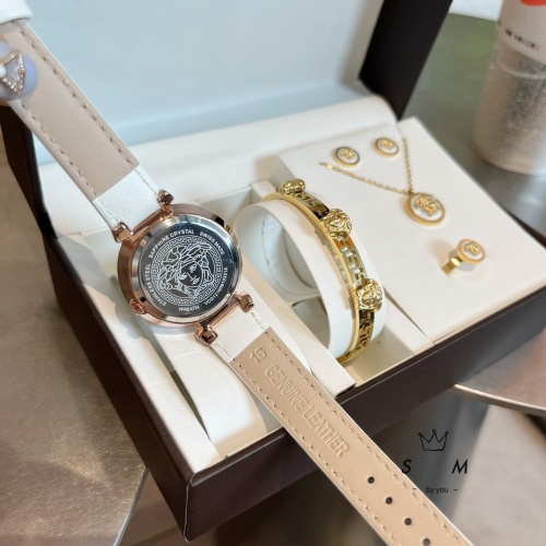 Cheap Versace Watches For Women #1007153 Replica Wholesale [$45.00 USD] [ITEM#1007153] on Replica Versace Watches