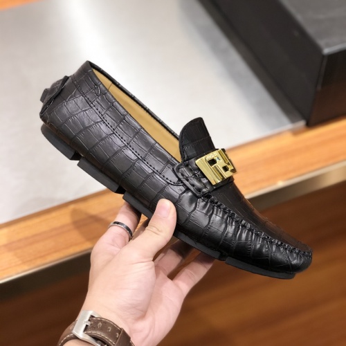 Cheap Versace Leather Shoes For Men #1009323 Replica Wholesale [$122.00 USD] [ITEM#1009323] on Replica Versace Leather Shoes