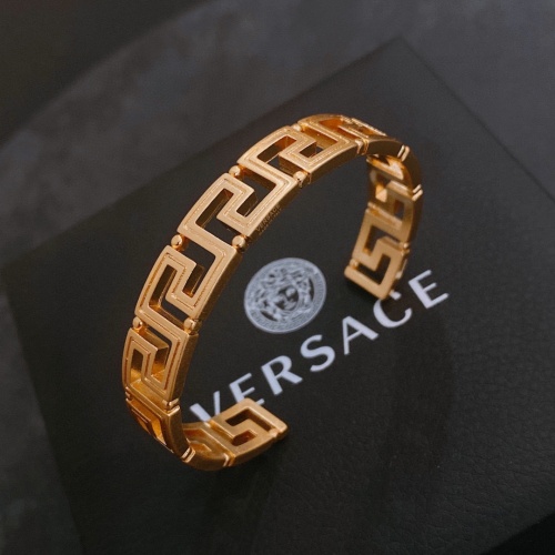 Cheap Versace Bracelet #1010002 Replica Wholesale [$36.00 USD] [ITEM#1010002] on Replica Versace Bracelets