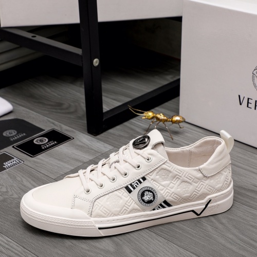 Cheap Versace Casual Shoes For Men #1012645 Replica Wholesale [$72.00 USD] [ITEM#1012645] on Replica Versace Casual Shoes