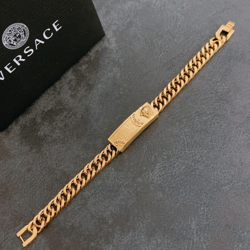 Cheap Versace Bracelet #1014954 Replica Wholesale [$48.00 USD] [ITEM#1014954] on Replica Versace Bracelets