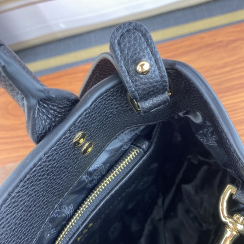Cheap Versace AAA Quality Handbags For Women #1016072 Replica Wholesale [$112.00 USD] [ITEM#1016072] on Replica Versace AAA Quality Handbags