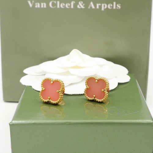 Cheap Van Cleef &amp; Arpels Earrings For Women #1017945 Replica Wholesale [$25.00 USD] [ITEM#1017945] on Replica Van Cleef &amp; Arpels Earrings