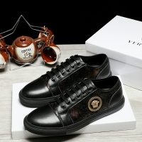 Versace Casual Shoes For Men #1007336