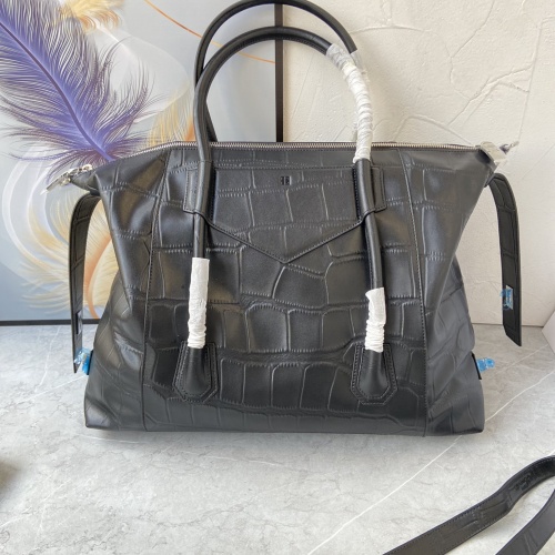 Cheap Givenchy AAA Quality Handbags For Women #1021131 Replica Wholesale [$244.63 USD] [ITEM#1021131] on Replica Givenchy AAA Quality Handbags