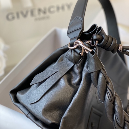 Cheap Givenchy AAA Quality Handbags For Women #1021162 Replica Wholesale [$240.00 USD] [ITEM#1021162] on Replica Givenchy AAA Quality Handbags
