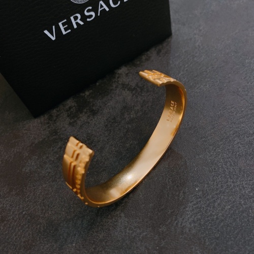 Cheap Versace Bracelet #1023711 Replica Wholesale [$36.00 USD] [ITEM#1023711] on Replica Versace Bracelets