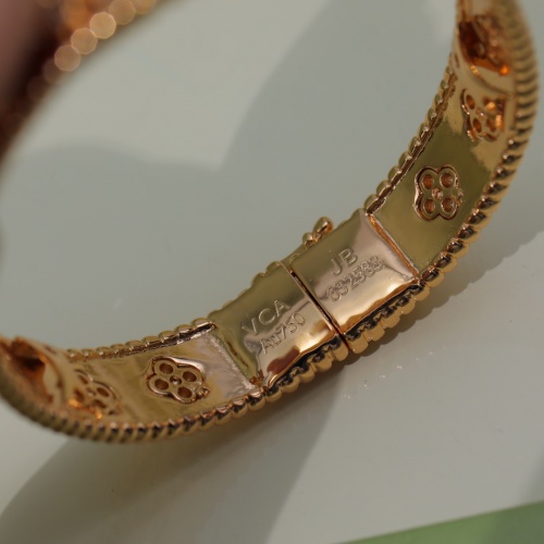 Cheap Van Cleef &amp; Arpels Bracelet For Women #1025793 Replica Wholesale [$45.00 USD] [ITEM#1025793] on Replica Van Cleef &amp; Arpels Bracelets