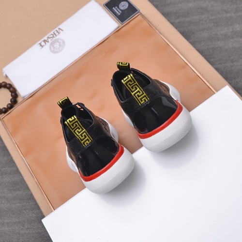 Cheap Versace Casual Shoes For Men #1026958 Replica Wholesale [$82.00 USD] [ITEM#1026958] on Replica Versace Casual Shoes