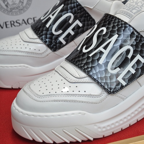 Cheap Versace Casual Shoes For Men #1028806 Replica Wholesale [$85.00 USD] [ITEM#1028806] on Replica Versace Casual Shoes