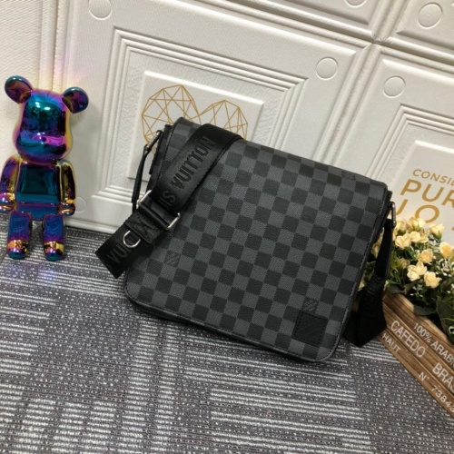 Cheap Louis Vuitton AAA Man Messenger Bags #1028916 Replica Wholesale [$68.00 USD] [ITEM#1028916] on Replica Louis Vuitton AAA Man Messenger Bags