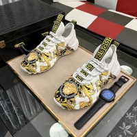 Versace Casual Shoes For Men #1020115