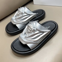 Versace Slippers For Men #1024845