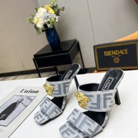 Versace Sandal For Women #1027542