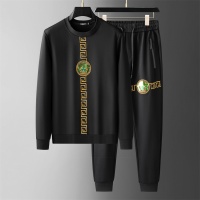 Versace Tracksuits Long Sleeved For Men #1028315
