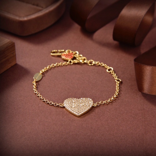 Cheap Valentino Bracelet For Women #1030589 Replica Wholesale [$32.00 USD] [ITEM#1030589] on Replica Valentino Bracelets